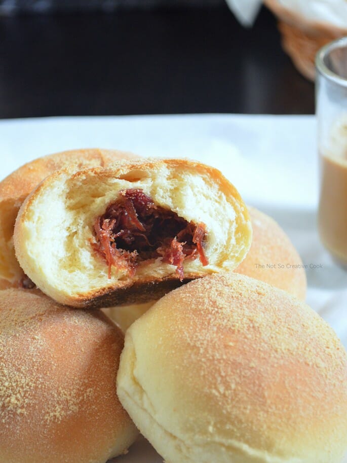Corned Beef Pandesal - The Not So Creative Cook