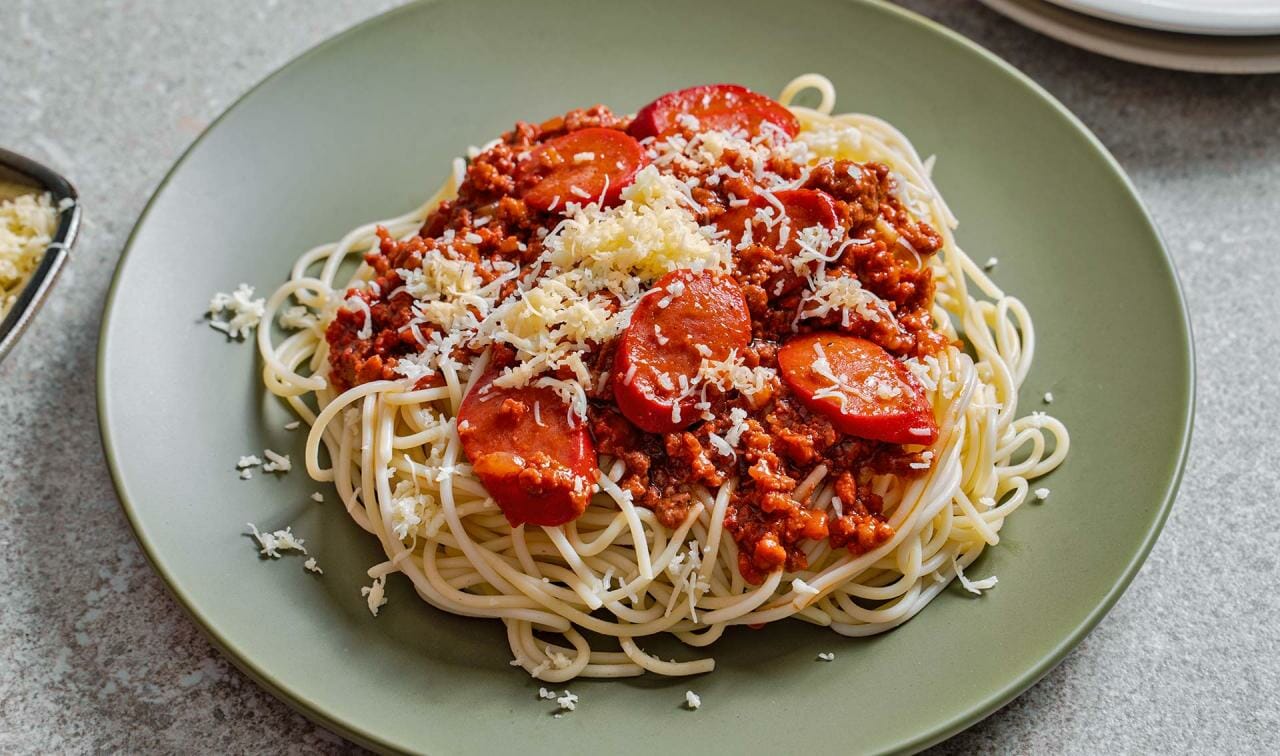 Best Filipino Spaghetti Recipe: Sweet, Tomato-y, and Bright Red